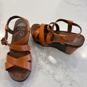 Dansko Orange Platform Sandals-Size 38 (7 1/2)